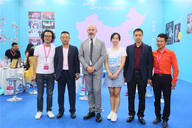 維密創意總監RENE現身深圳內衣展 暢談中國內衣之道