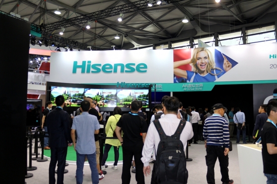 海信展臺趣味不斷 CES首日金剛II現身(圖1)